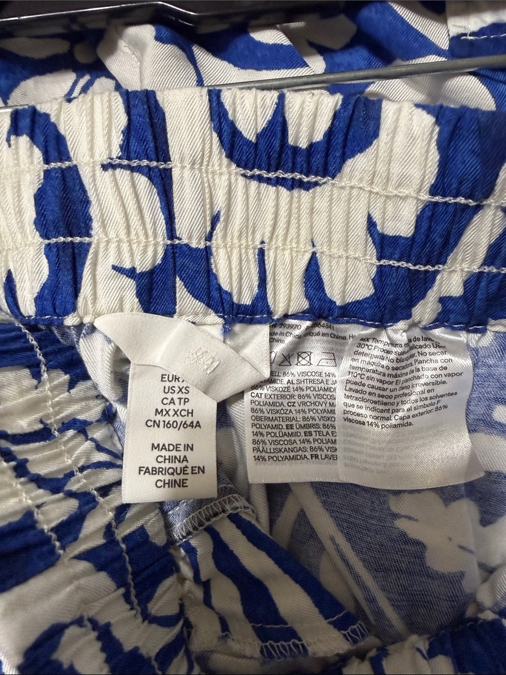 H&M Blue and White Floral Two-Piece Set - Picture 8 of 10